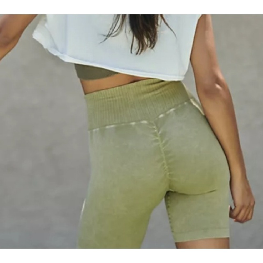 Free People Movement Good Karma Womens Matcha Seamless Biker Shorts XS/S - Picture 2 of 6